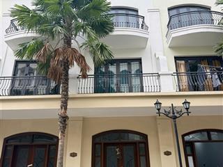 Ngộp bank, chính chủ cần bán gấp biệt thự liền kề vinhomes ocean park . 48m2 giá 7,1 tỷ.