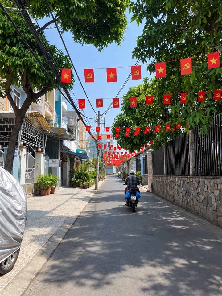 Bán gấp nhà đẹp 4 tầng giá tốt đường tây hoà