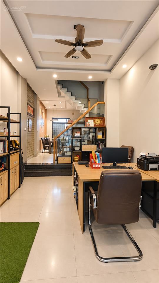 Nhà hxh 4 tầng ở hoàng diệu 2, 55m2, view đẹp, nhiều tiện ích