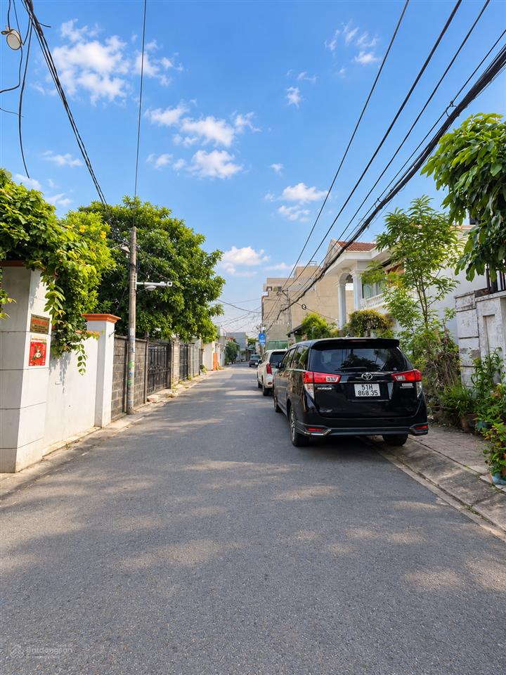 Đất hxh cách phạm văn đồng 100m chỉ 6.6ty