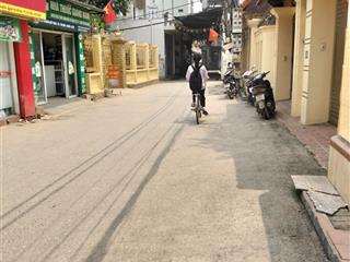 56m2 đất  tổ 8 yên nghĩa  ô tô đỗ cửa chỉ 5,65 tỷ ctl