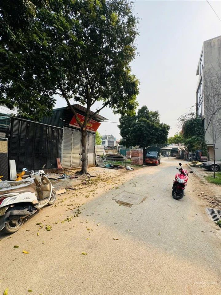 50m phân lô vỉa hè  dịch vụ yên nghĩa  không lỗi