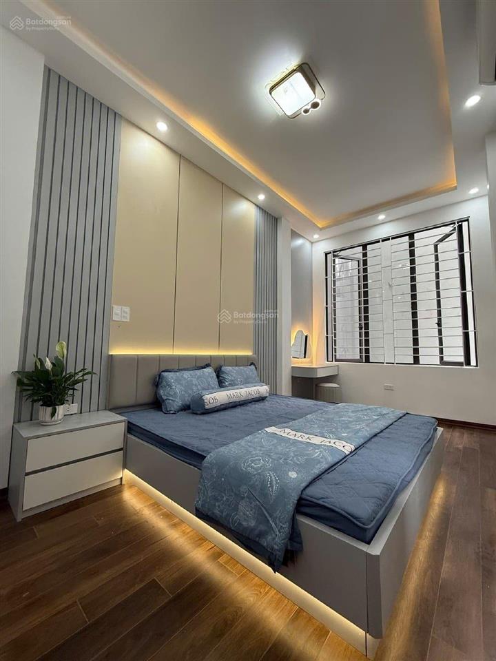 Bán gấp nhà cầu am vạn phúc hà đông 35m 5 tầng 7,6 tỷ ctl