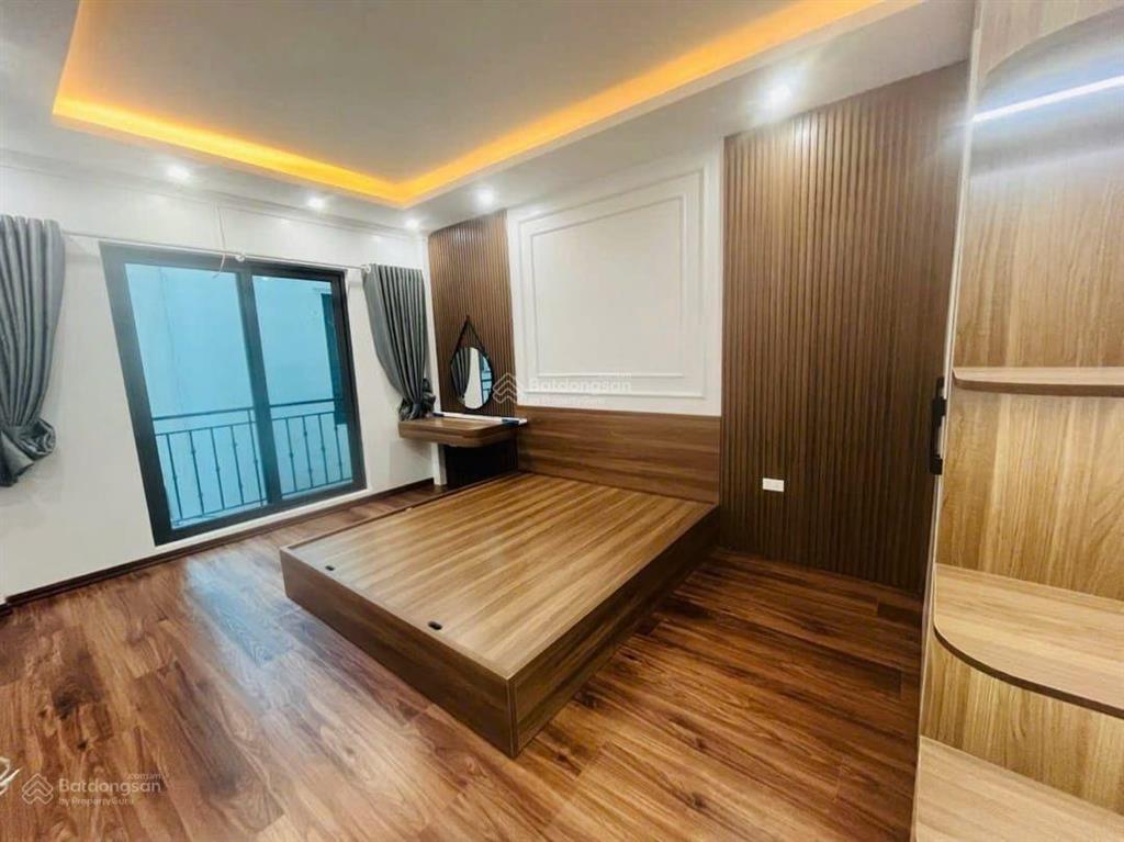 Bán gấp nhà 33m 4 tầng tổ 8 yên nghĩa 5,05 tỷ ctl