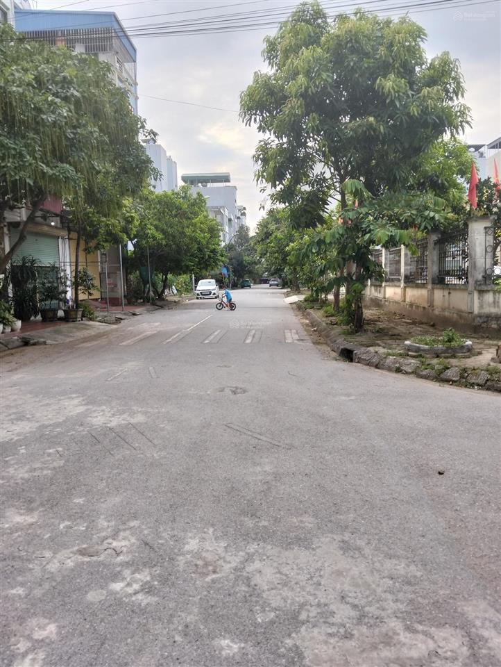 Bán lô đất dịch vụ yên nghĩa 50m không lỗi 9 tỷ có thương lượng thêm
