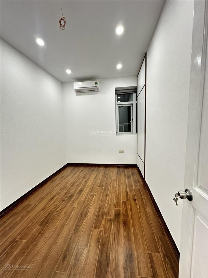 Chính chủ nhờ bán cc 3pn 2vs tại trung yên plaza, giá thỏa thuận, 112m2.giá nhỉnh 12 tỷ.