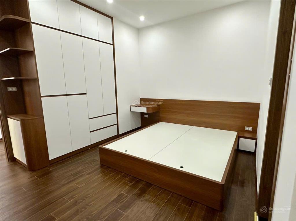 Bán gấp căn hộ cc 90m2 tại n09 thành thái, dịch vọng, cầu giấy, hà nội, giá nhỉnh 8 tỷ.