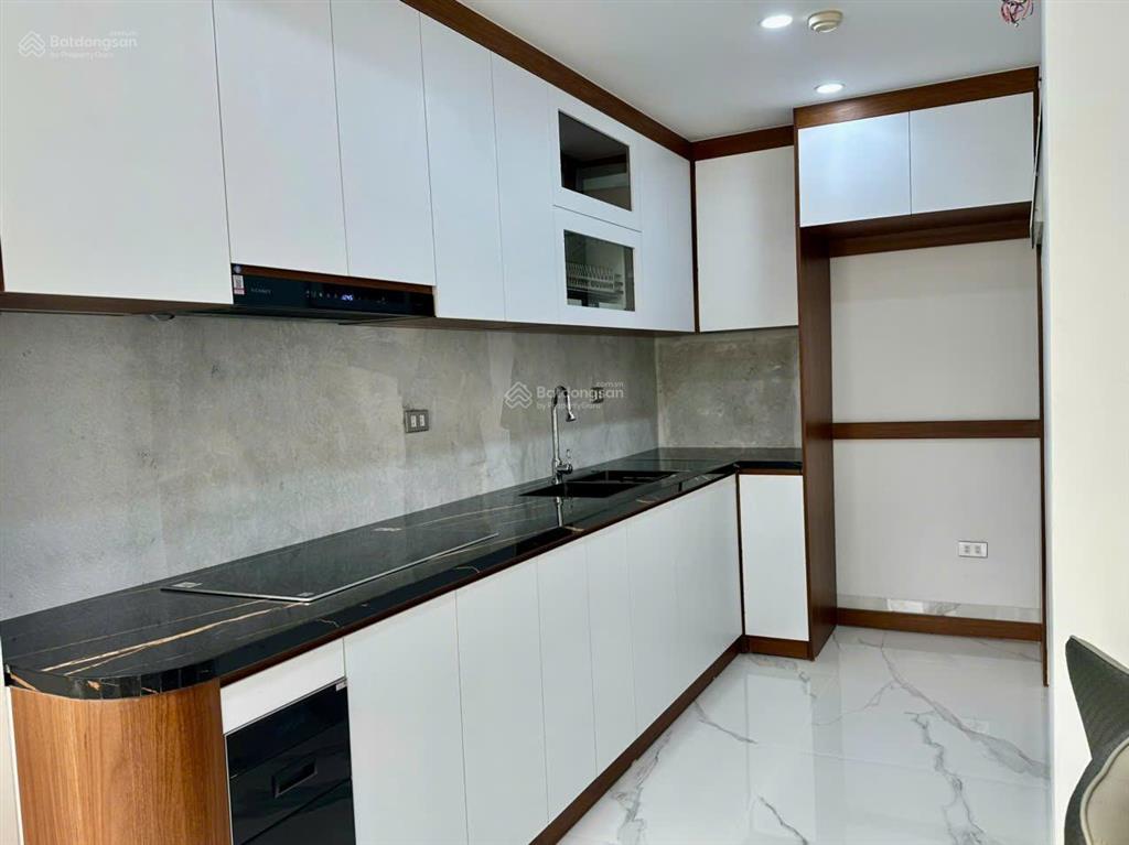 Bán gấp căn hộ cc 90m2 tại n09 thành thái, dịch vọng, cầu giấy, hà nội, giá nhỉnh 8 tỷ.
