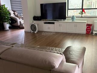 Bán cc 4pn, 2wc, 170m2, 13,5 tỷ tại tòa n09 thành thái, dịch vọng, cầu giấy, hn. giá nhỉnh 13 tỷ.