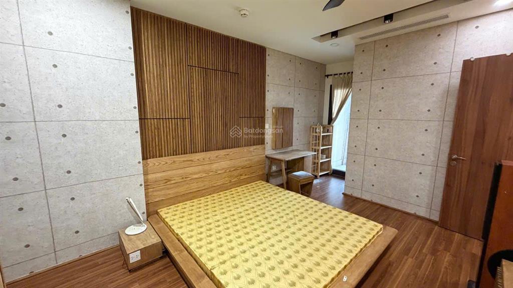 Cho thuê gấp cc 3pn, 2wc, 96m2 tại golden park tower, 22 triệu vnd