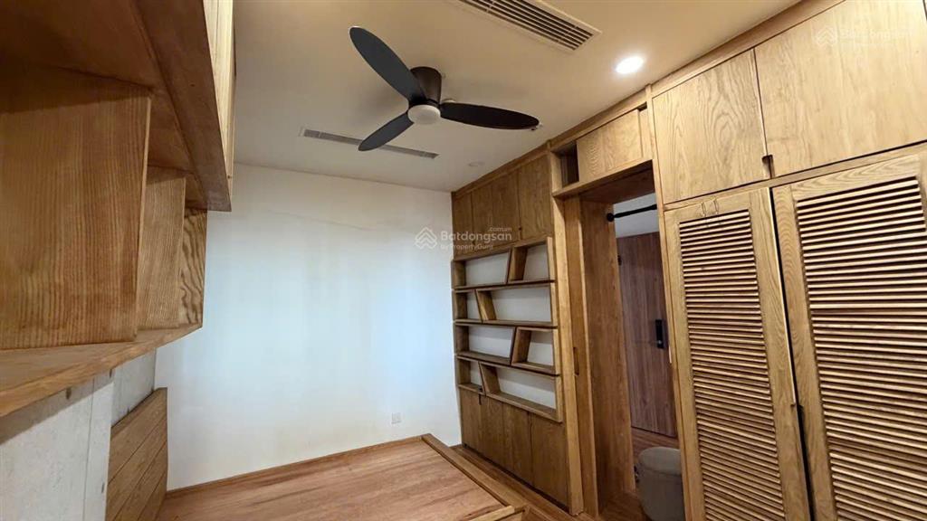Cho thuê gấp cc 3pn, 2wc, 96m2 tại golden park tower, 22 triệu vnd