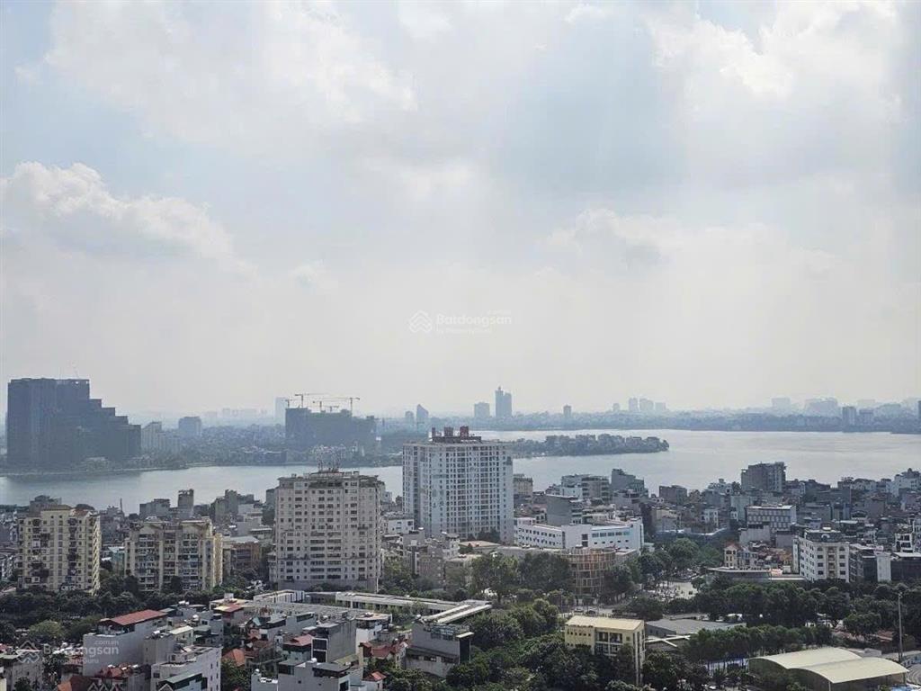 Bán ch kosmo tây hồ, 181m2, giá nhỉnh 22 tỷ view đẹp, 4pn, 3wc. siêu hot