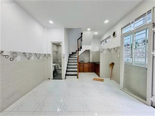 Nhà 4 tầng dt 27m2 chỉ 4 tỷ nhỉnh ngay nguyễn kiệm