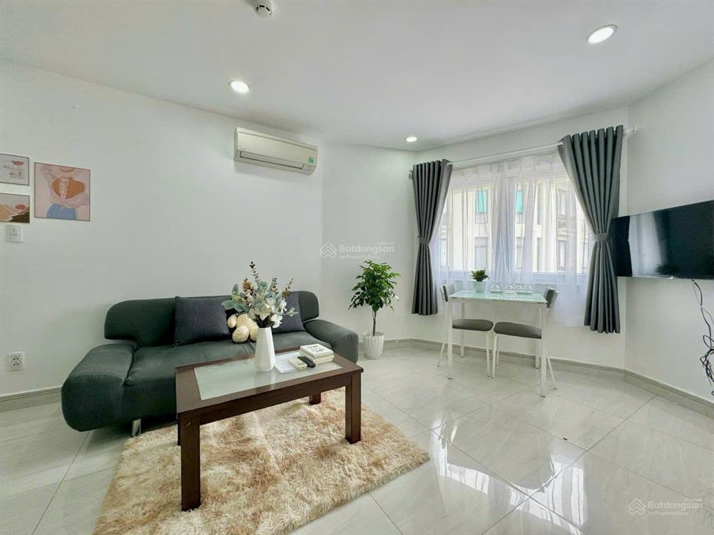 Trống lại siêu phẩm 2 phòng ngủ gần sân bay tân sơn nhất  vòng xoay lăng cha cả  cv hoàng văn thụ