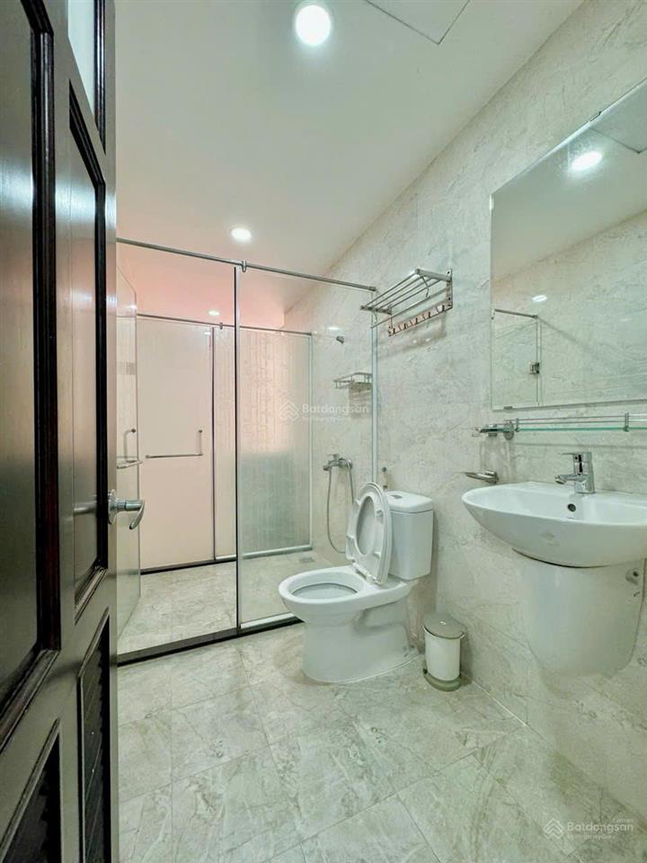 Trống lại siêu phẩm 2 phòng ngủ gần sân bay tân sơn nhất  vòng xoay lăng cha cả  cv hoàng văn thụ