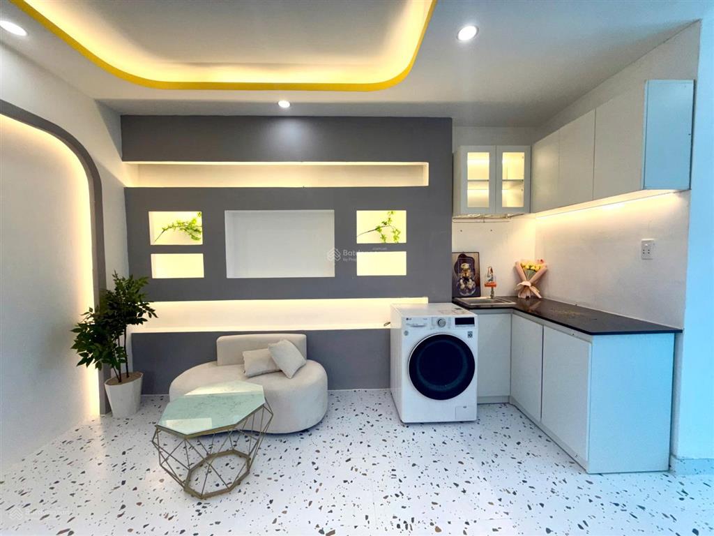 Cho thuê căn hộ 2pn/1pn gần etown cộng hòa  nhà ga t3  vòng xoay lăng cha cả quận tân bình