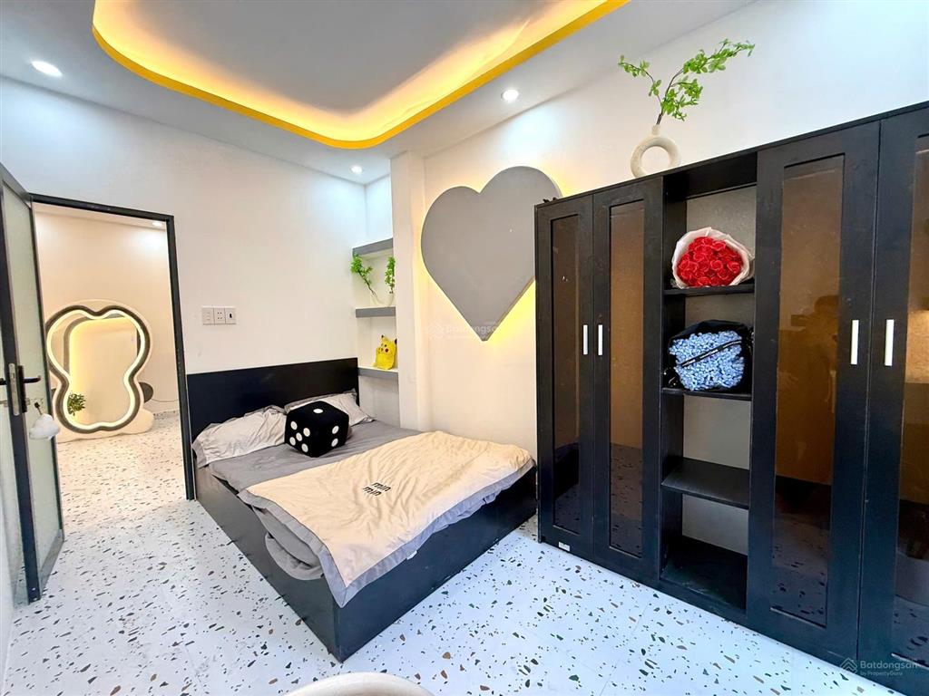 Cho thuê căn hộ 2pn/1pn gần etown cộng hòa  nhà ga t3  vòng xoay lăng cha cả quận tân bình