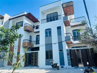 Còn đúng 3 căn nhà đẹp giá tốt kiệt ô tô tận sân hoàng văn thái