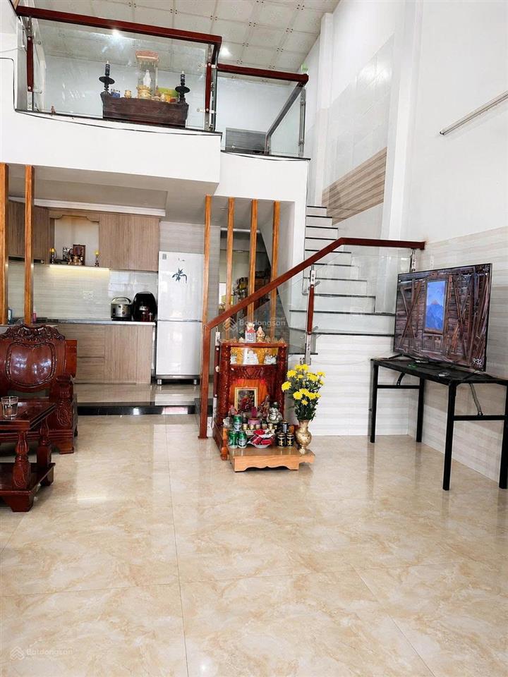 Bán nhanh nhà gác lửng đúc mộc bài 8, 3 phòng ngủ, dọn vào ở ngay