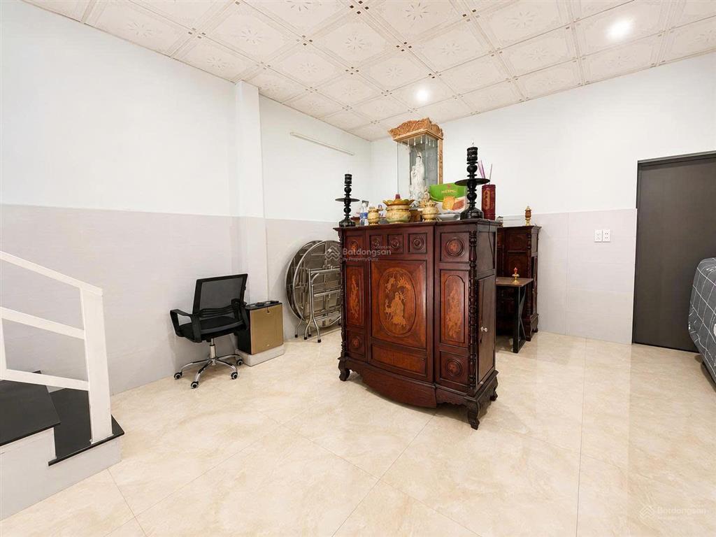 Bán nhanh nhà gác lửng đúc mộc bài 8, 3 phòng ngủ, dọn vào ở ngay