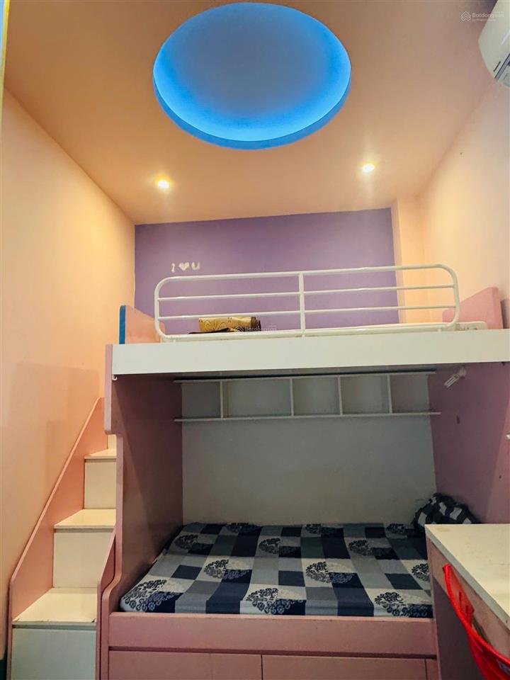 Cho thuê tập thể t5 hào nam 70m2 2 ngủ full đồ 10tr