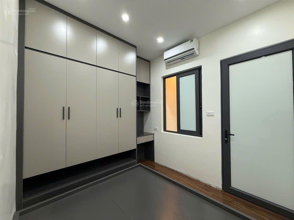 Cho thuê nhà tập thể tầng 2 nguyễn công trứ 80m2, 3 ngủ 2wc full đồ 12,5tr