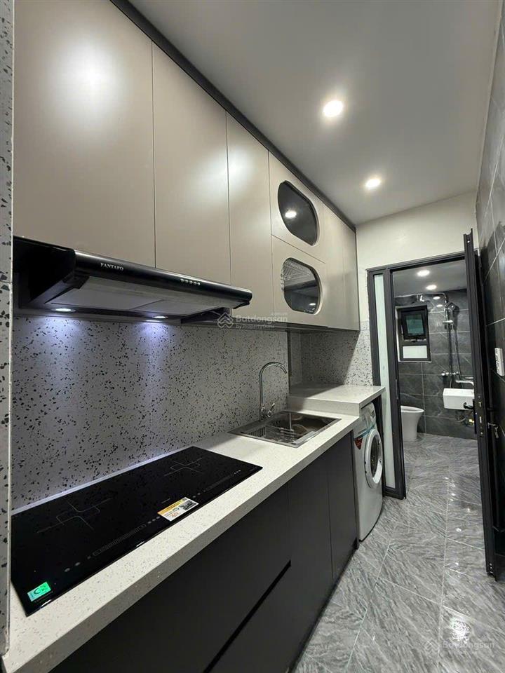 Cho thuê nhà tập thể tầng 2 nguyễn công trứ 80m2, 3 ngủ 2wc full đồ 12,5tr