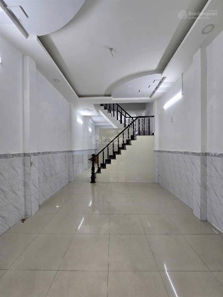 An dương vương ngay tên lửa  4x14m ko lộ giới  3 tầng mới cứng  hẻm xe hơi ngủ trong nhà