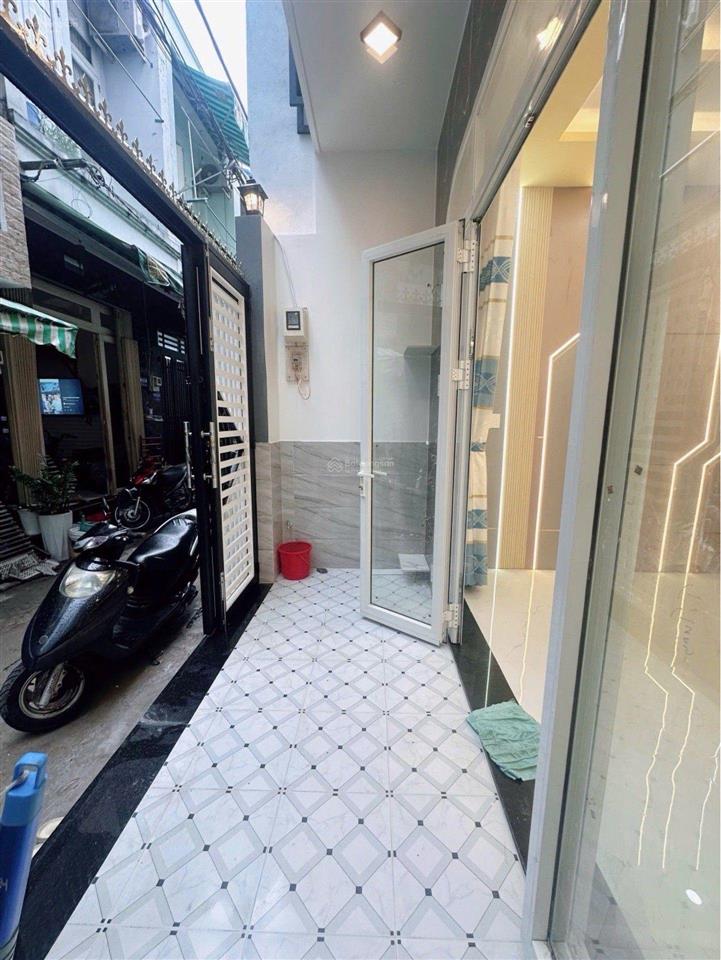 Ngay chiến lược  giáp quận 6  48m2  4*12m  3 phòng ngủ  vào ở ngay  sổ hồng đẹp  hoàn công