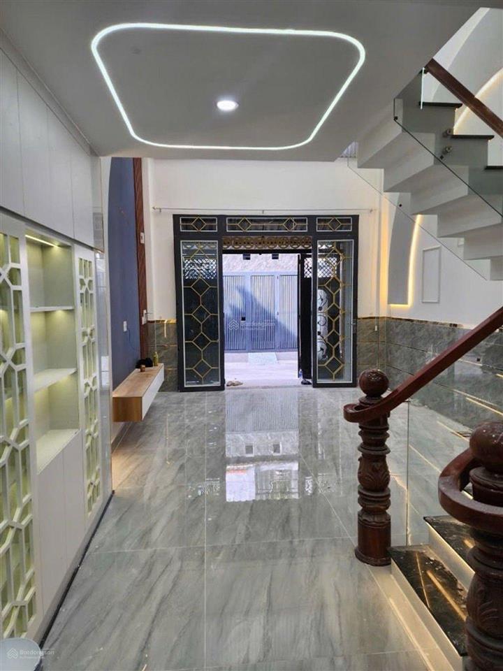 Nhà mới 1 sẹc lê văn quới bình tân  hẻm xe hơi thông  5 tầng  4,5x13m  ngay bốn xã giáp tân phú