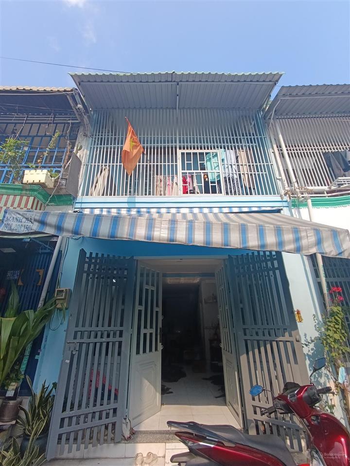 Nhà giá rẻ nhất chiến lược 4x8 1 lầu hẻm xe hơi quận bỉnh tân