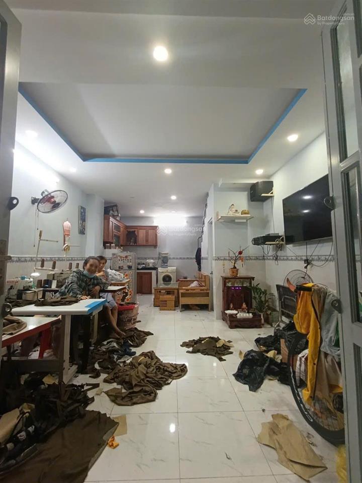 Nhà giá rẻ nhất chiến lược 4x8 1 lầu hẻm xe hơi quận bỉnh tân