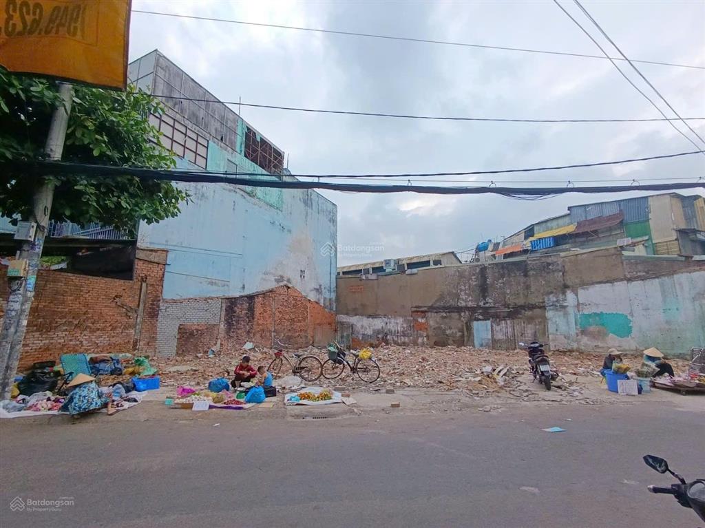 Đất giá rẻ mặt tiền đường lộ tẻ ngay chợ bà hom quận bình tân