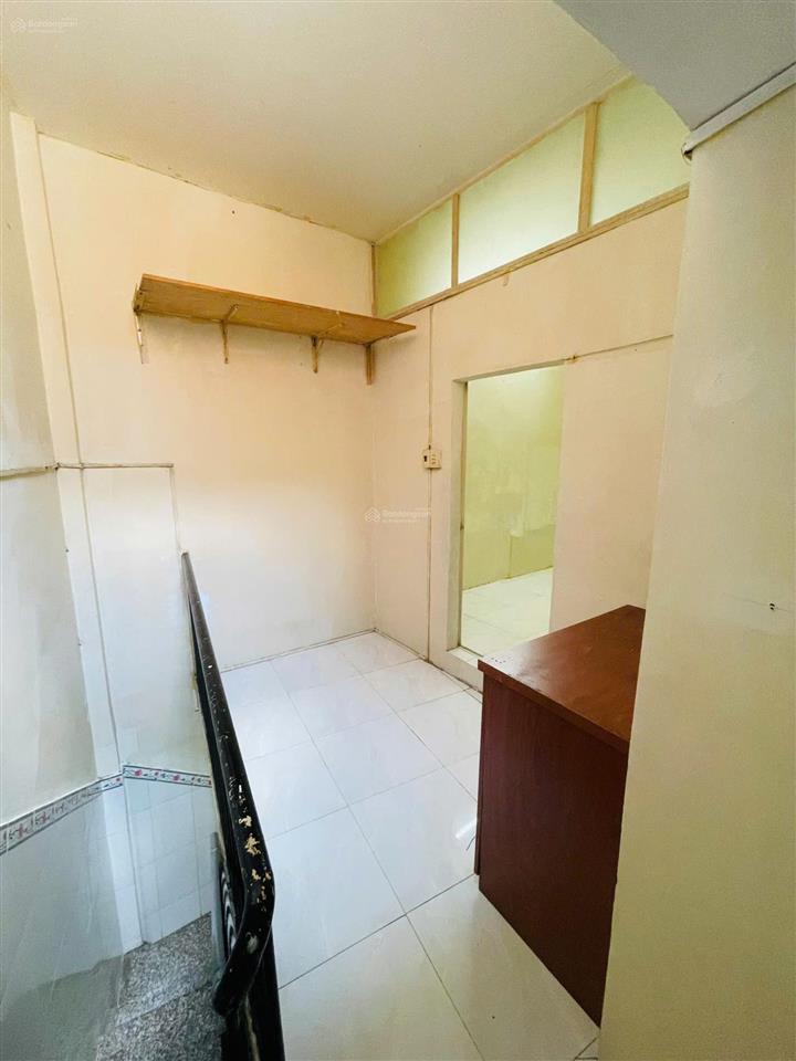 1/ sát mặt tiền trương đăng quế, p3  gần phạm văn đồng  chỉ 2,95 tỷ  2pn 2wc