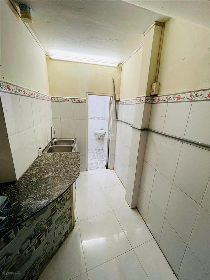 1/ sát mặt tiền trương đăng quế, p3  gần phạm văn đồng  chỉ 2,95 tỷ  2pn 2wc