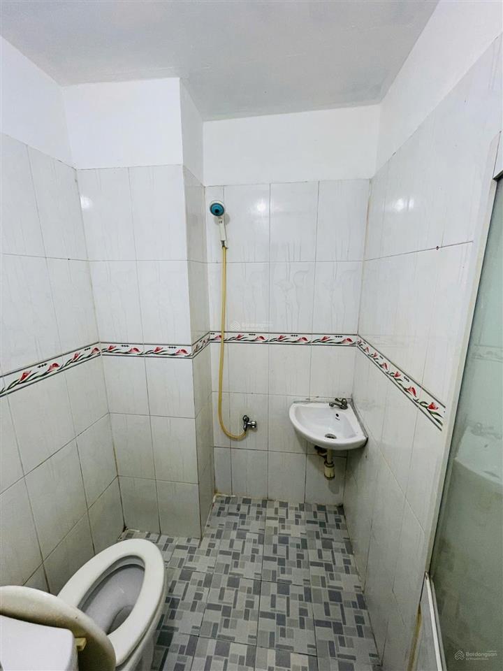 1/ sát mặt tiền trương đăng quế, p3  gần phạm văn đồng  chỉ 2,95 tỷ  2pn 2wc