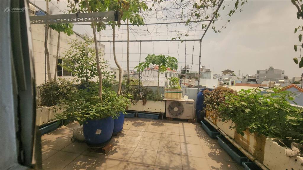 Hot! nhà diện tích khủng 190m2  1 trệt 2 lầu st. gần chợ gv nh định giá 13 tỷ bán chỉ 11 tỷ