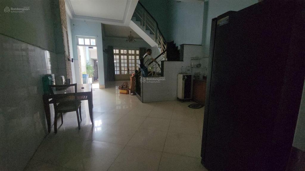 Hot! nhà diện tích khủng 190m2  1 trệt 2 lầu st. gần chợ gv nh định giá 13 tỷ bán chỉ 11 tỷ