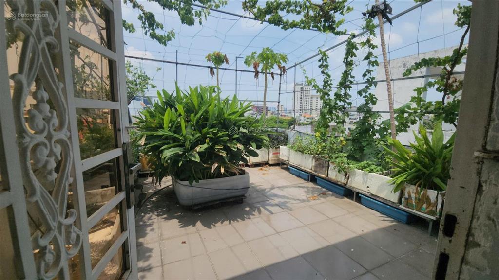 Hot! nhà diện tích khủng 190m2  1 trệt 2 lầu st. gần chợ gv nh định giá 13 tỷ bán chỉ 11 tỷ