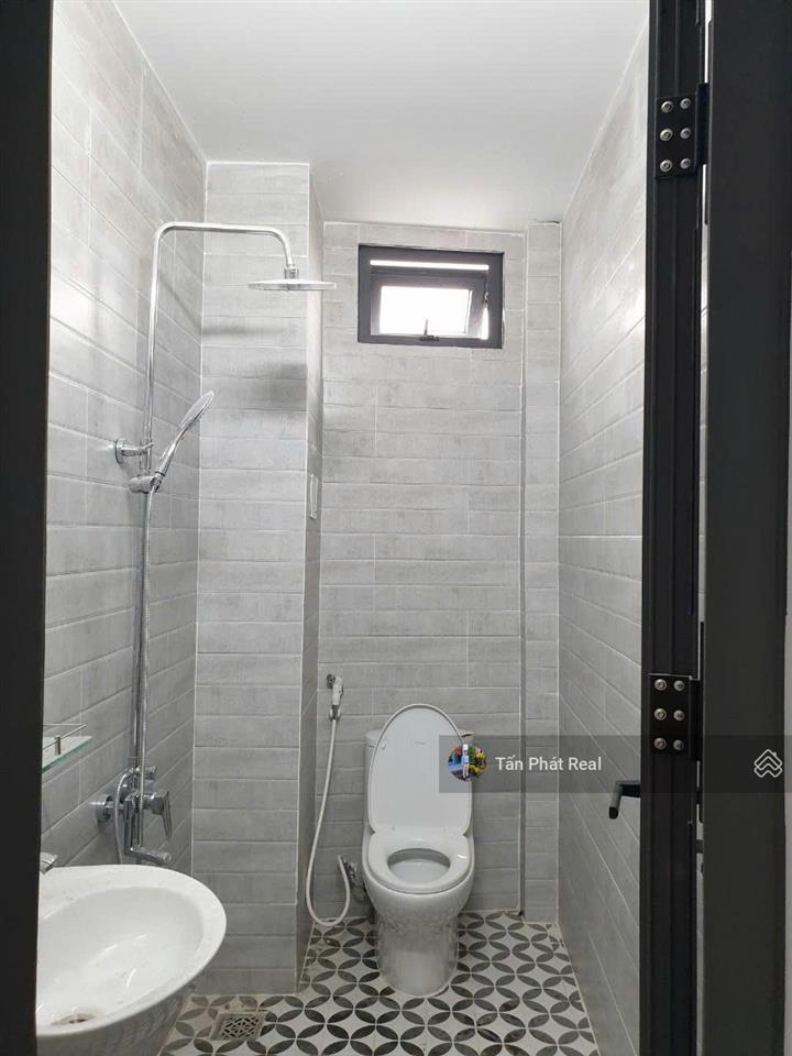 Nhà mới 4 lầu hxh 1/ sát mt phạm văn chiêu, p9, dt 4,5mx12m vuông vức giá chỉ 7,2 tỷ còn tl
