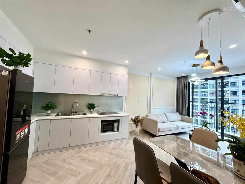 Em thế anh bán căn 2n2vs 63m2 toà s2.10  tầng trung ,full nội thất  giá 3tỷ7
