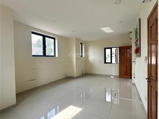 Cho thuê văn phòng tầng 2 biệt thự, 30m2, tại khang điền, phước long (bt 2 mặt tiền, khu đông đúc)