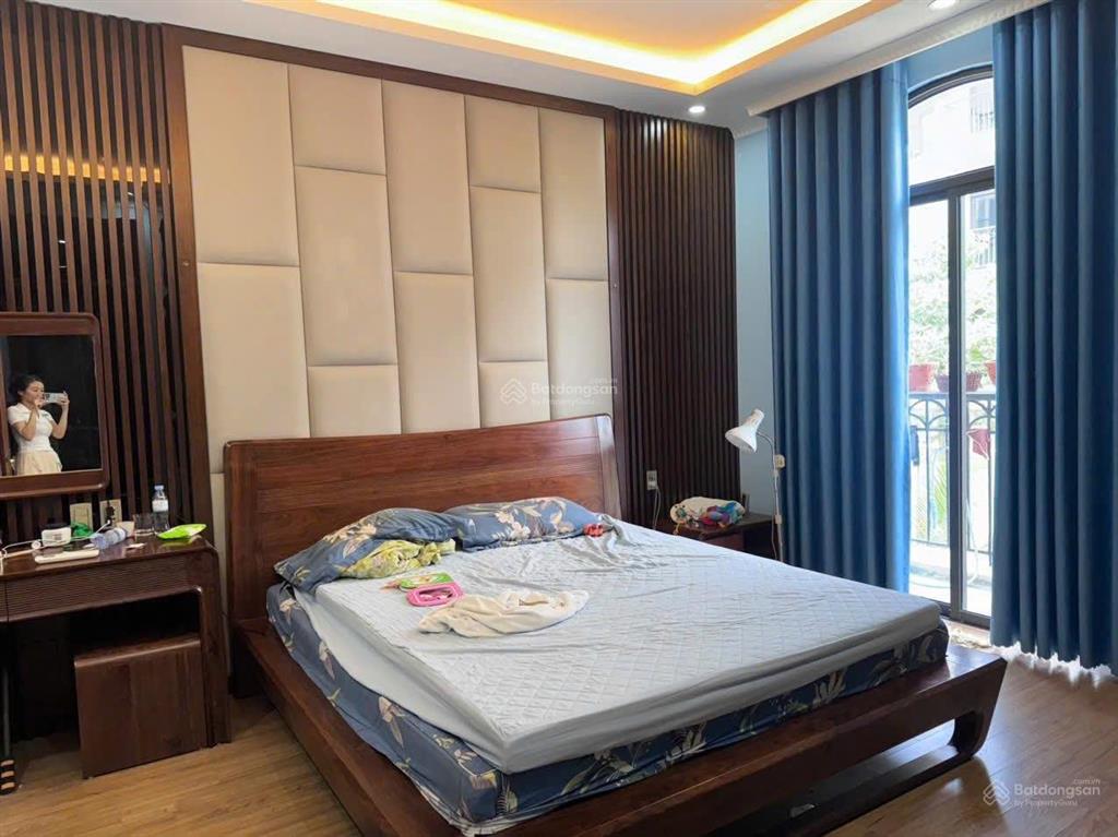 Liền kề grand bay hạ long full nội thất thang máy nhập khẩu