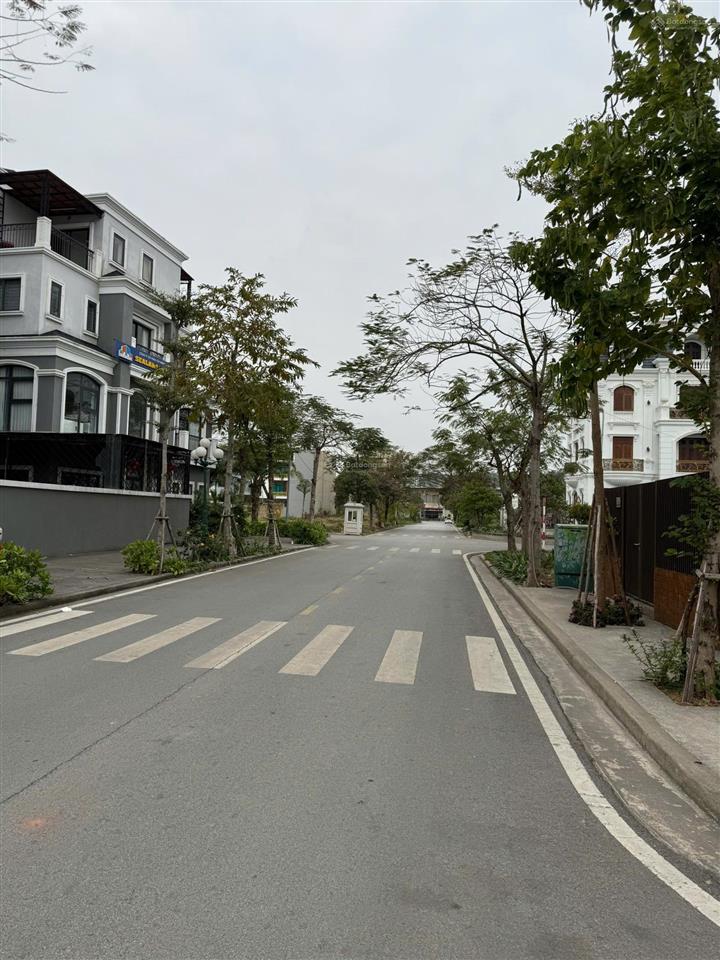 Liền kề grand bay hạ long full nội thất thang máy nhập khẩu