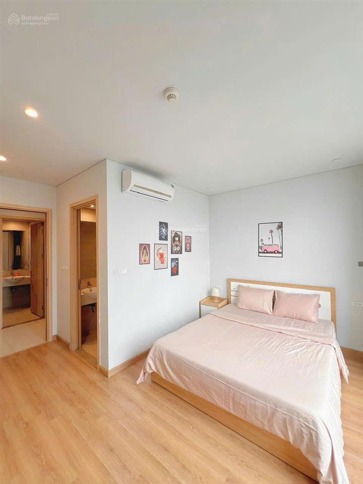 Bán căn hộ 2 pn 2vs view biển đông nam tầng trung