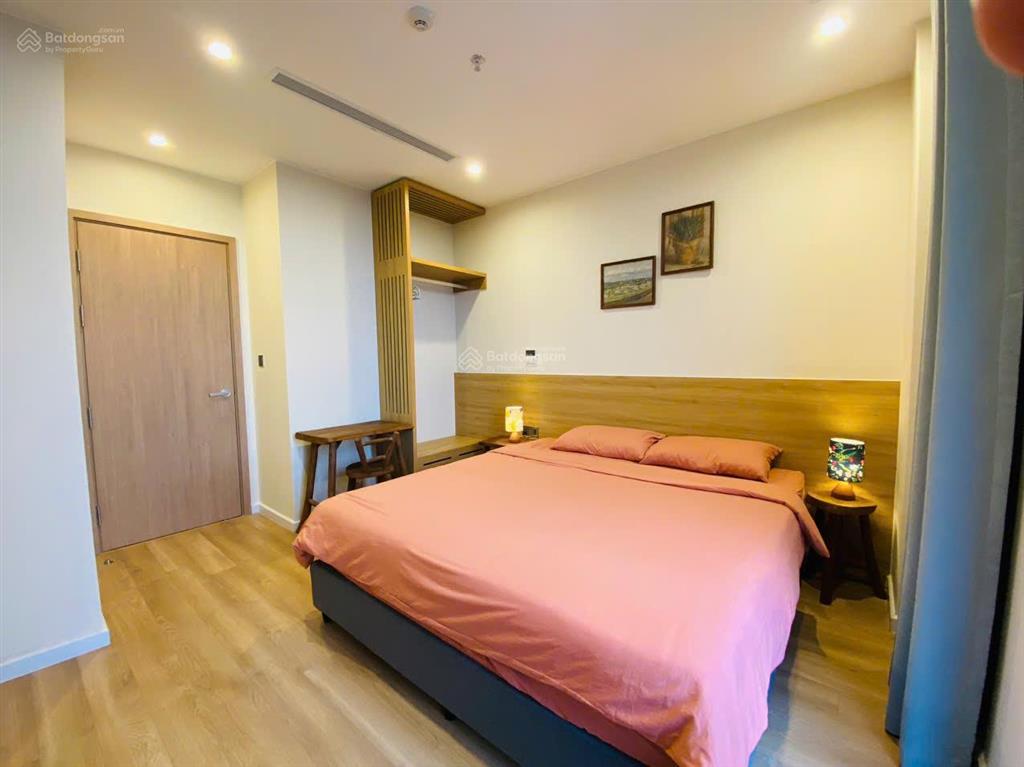 Bán nhanh căn góc 2 ngủ tâng cao view vịnh hạ long full nội thất