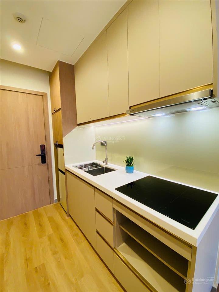 Bán nhanh căn góc 2 ngủ tâng cao view vịnh hạ long full nội thất