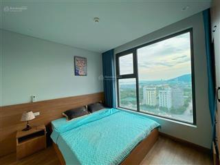 Cho thuê căn hộ 2 phòng ngủ bim 30 tầng green bay garden view thẳng biển