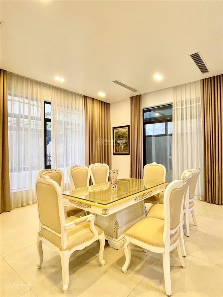 Cho thuê căn biệt thự 7 phòng ngủ đồi đức dương  beverly hills hạ long