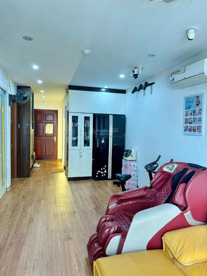 Bán căn 2pn 2 vệ sinh full nội thất chung cư new life bãi cháy